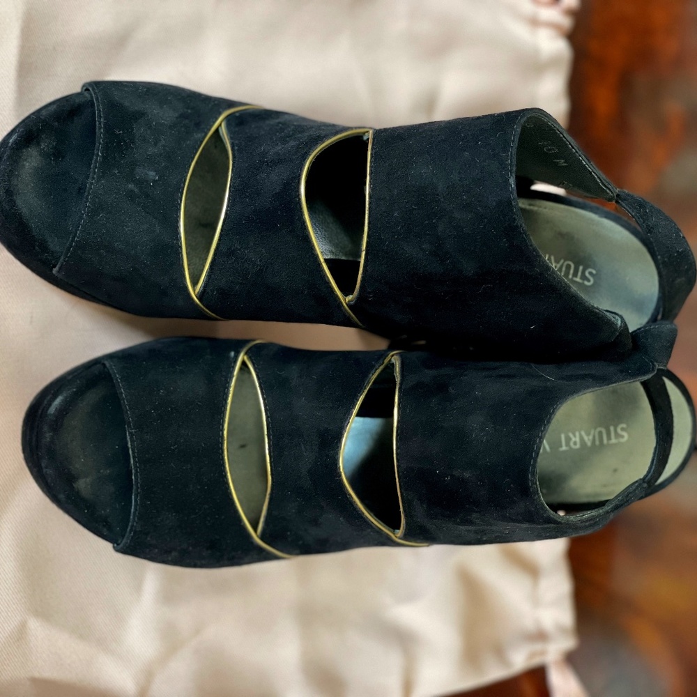 10US/40Stuart Weitzman High Heel Open Toes Shoes Excellent condition Black Suede